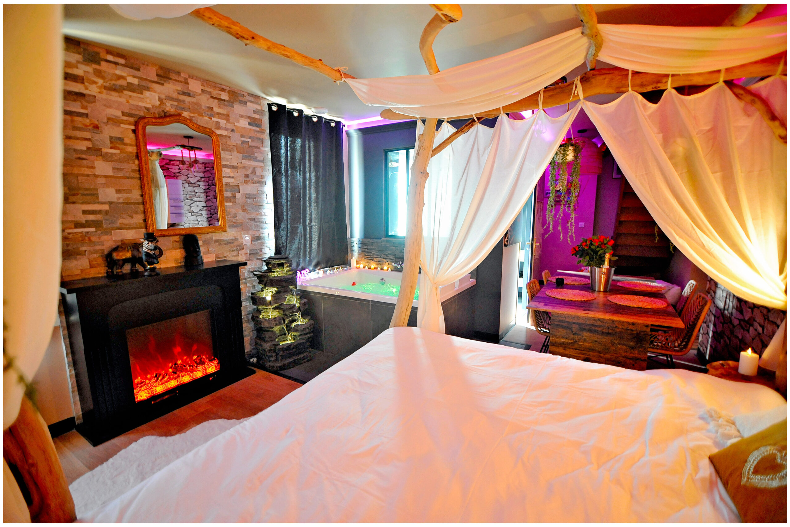 Blossom Interiors - Décoration d'intérieur logement locatif - airbnb - booking - love room - logement atypique et à thème - location saisonnière - location - colocation - rénovation - investissement immobilier - réservez votre nuit en amoureux dans un logement atypique haut de gamme immobilier